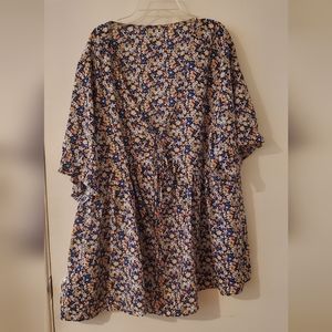 Flowy Women's Floral Blouse